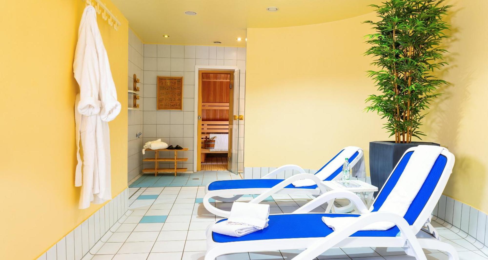 Victor's Residenz-hotel Отель 4*